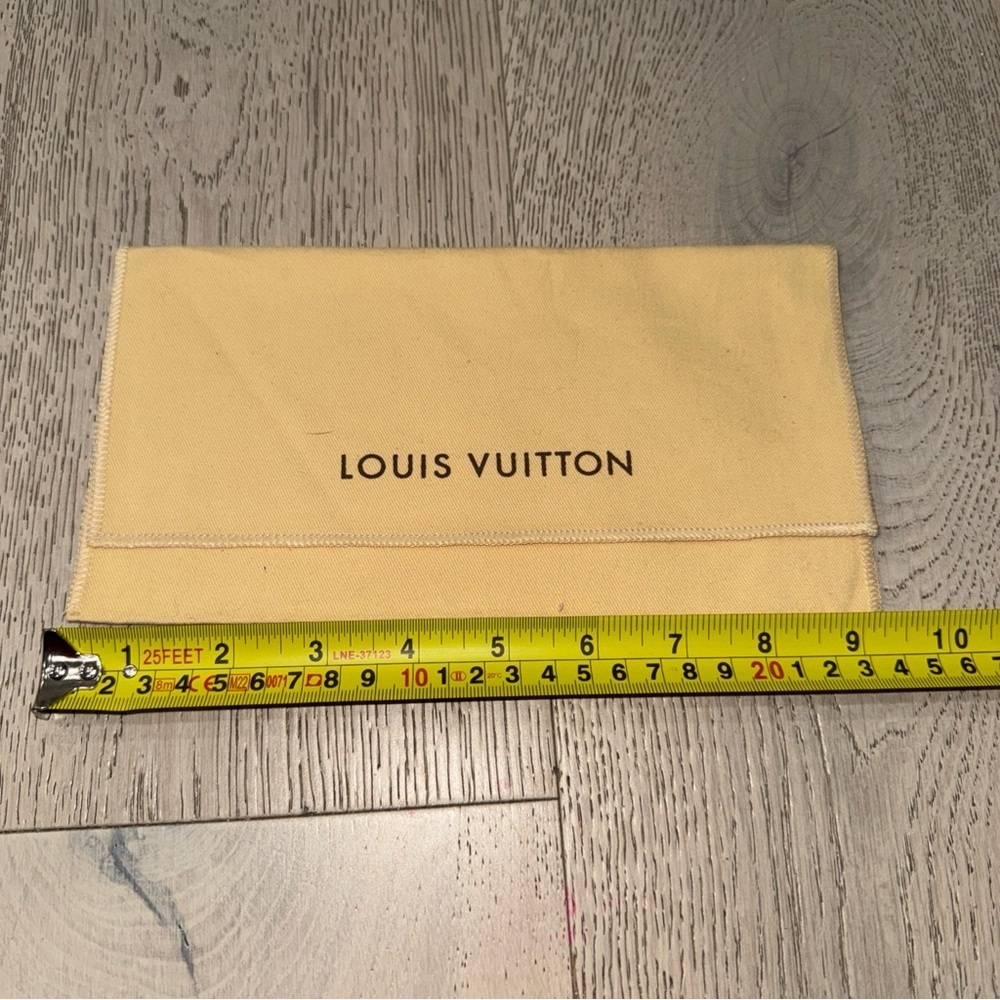 Louis Vuitton VINTAGE Medium Fold Over Dustbag for purse wallet small luxury LV